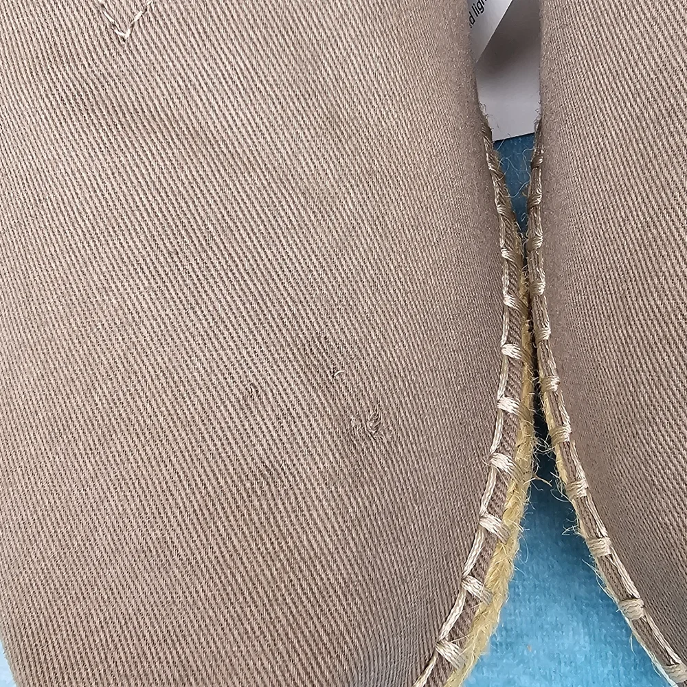 Bobs Skechers Memory Foam Slip On Espadrilles Sz 9.5